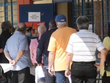 Εκλογές ΣΥΡΙΖΑ: Πάνω από 70.000 ψήφισαν μέχρι τις 14:00- Ρεκόρ συμμετοχής [φωτο]