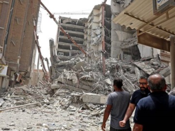Ιράν: Κατέρρευσε δεκαόροφο κτήριο – Νεκροί, τραυματίες και δεκάδες εγκλωβισμένοι