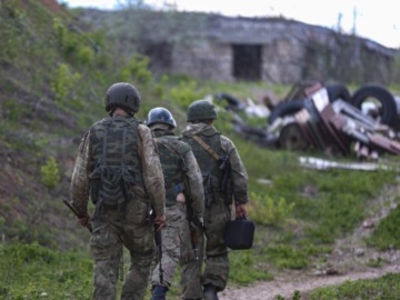 Ουκρανία: Οι ρωσικές δυνάμεις κατέλαβαν τρεις πόλεις στην περιφέρεια του Ντονέτσκ