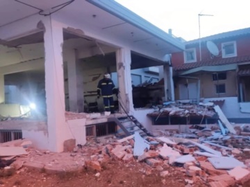 Μενίδι: Βομβαρδισμένο τοπίο μετά την έκρηξη - Μαρτυρίες «γεννούν» ερωτήματα