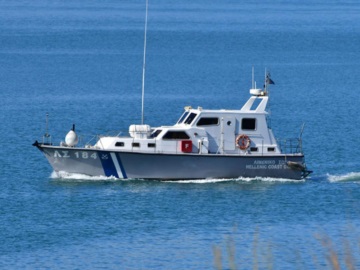 Σύγκρουση φέρι μποτ με ιστιοφόρο ανοιχτά του Ωρωπού – Βυθίστηκε το σκάφος