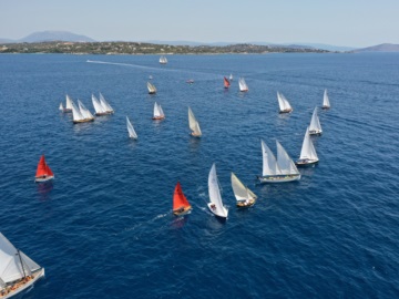 10 Χρόνια Spetses Classic Yacht Regatta: Η επετειακή διοργάνωση χάρισε μοναδικές συγκινήσεις (φωτογραφίες!)