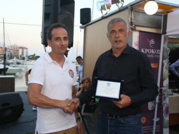 Ο Δήμαρχος Πειραιά Γιάννης Μώραλης εγκαινίασε  το φεστιβάλ &quot;Ελλάδος Γεύσεις&quot; στο Πασαλιμάνι