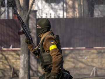 Παραδοχή Κομισιόν: Όπλα στην Ουκρανία κατέληξαν σε λάθος χέρια