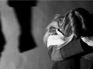 Πάνω από 2000 κλήσεις για ενδοοικογενειακή βία στη γραμμή «SOS 15900»