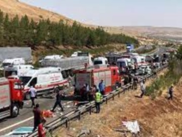Τουρκία: Τραγωδία με 16 νεκρούς και 21 τραυματίες ύστερα από τροχαίο