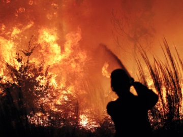 Η Πορτογαλία στο έλεος των δασικών πυρκαγιών – Η Ελλάδα συνδράμει στην κατάσβεσή τους με 2 αεροσκάφη