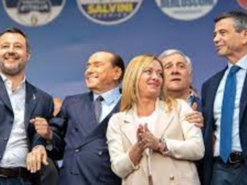 Εκλογές στην Ιταλία: Θρίαμβος της ακροδεξιάς με 44,1% για τον συνασπισμό Μελόνι - Σαλβίνι - Μπερλουσκόνι