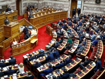 Πρόταση μομφής: Τι προβλέπει το Σύνταγμα και ο κανονισμός της Βουλής 