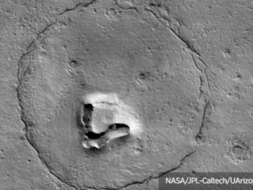Τι κάνει αυτή η αρκούδα στον Άρη;