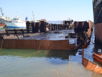 Απομάκρυνση του ναυαγίου “SLOPS” από τον κόλπο της Ελευσίνας