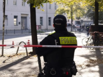 Βερολίνο: Επίθεση με μολότοφ σε συναγωγή - Έντονη αντίδραση από τον καγκελάριο Σόλτς