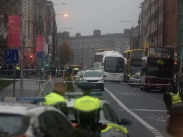 Η αστυνομία δεν αποκλείει το ενδεχόμενο τρομοκρατίας, για την επίθεση στο Δουβλίνο
