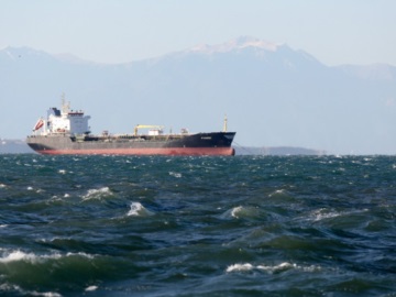 Λέσβος: Βύθιση φορτηγού πλοίου με 14 άτομα πλήρωμα – Μεγάλη επιχείρηση του λιμενικού