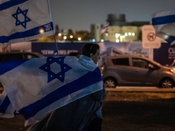 Η Χαμάς παρέδωσε ισραηλινούς ομήρους στον Ερυθρό Σταυρό