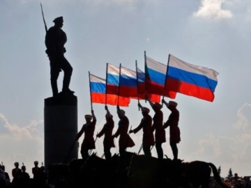 Αποκαλυπτήρια προτομής του Στάλιν την παραμονή των εορτασμών της Μάχης του Στάλινγκραντ