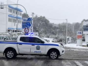 Πώς θα κινηθεί σήμερα ο χιονιάς, ποιοι δρόμοι έχουν κλείσει - Νέο 112 στην Αττική