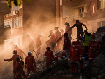 Τουρκία: Συνελήφθησαν 12 άτομα από τον κατασκευαστικό κλάδο σε σχέση με τον πολύνεκρο σεισμό