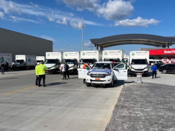 Στην Τουρκία έφτασαν 50 οχήματα της Περιφέρειας Αττικής με ανθρωπιστική βοήθεια για τους σεισμόπληκτους 