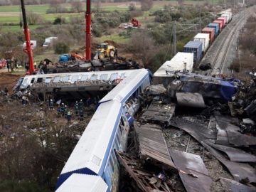 Σύγκρουση τρένων στα Τέμπη: Τουλάχιστον 36 νεκροί και 66 τραυματίες