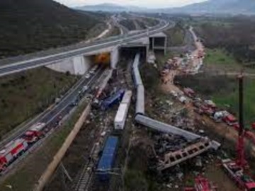 Σύγκρουση τρένων: Μαραθώνια η απολογία του σταθμάρχη Λάρισας - Τα κρίσιμα λεπτά και τα απανωτά λάθη