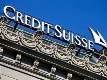 Η Credit Suisse απορρίπτει ως πολύ χαμηλή την προσφορά $1 δισ. της UBS