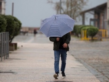 Σποραδικές καταιγίδες στη Θεσσαλονίκη-Ισχυρές βροχοπτώσεις σε Δράμα, Γιαννιτσά και Κορινό