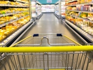 ΙΕΛΚΑ: Κερδίζουν 390 ευρώ το χρόνο οι καταναλωτές από προσφορές και εκπτώσεις στις μεγάλες αλυσίδες σούπερ μάρκετ