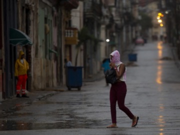 Κούβα: Αναβάλλονται οι εορτασμοί για την Πρωτομαγιά λόγω καταιγίδων
