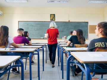 Διορισμοί τα σχολεία: Αγωνία των εκπαιδευτικών - Καταγγέλλουν το υπουργείο Παιδείας για «προεκλογική ομηρία»