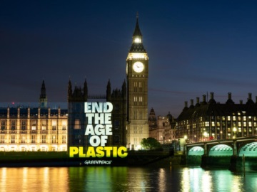 Greenpeace: Η Παγκόσμια Συνθήκη για τα Πλαστικά πρέπει να μειώνει την παραγωγή πλαστικού, αλλιώς θα αποτύχει