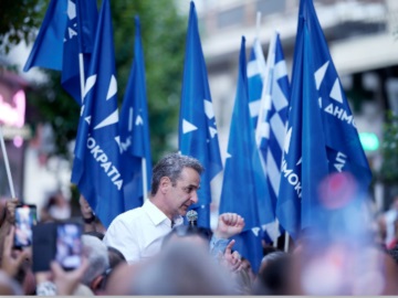Μητσοτάκης: «Κάλεσμα» προς όσους ψήφισαν μικρότερα κόμματα, εκ δεξιών της ΝΔ