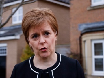 Συνελήφθη η πρώην πρωθυπουργός της Σκωτίας, Νίκολα Στέρτζον, για οικονομικές ατασθαλίες