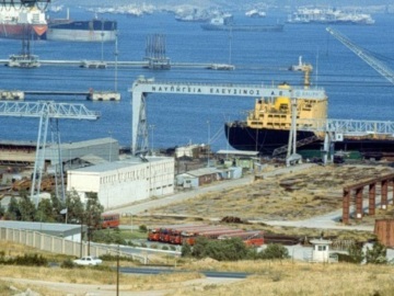 Κέντρο κατασκευής πολεμικών πλοίων παγκόσμιας κλάσης στην Ελευσίνα