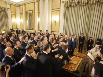 Ορκίσθηκε στο Προεδρικό Μέγαρο η νέα κυβέρνηση Μητσοτάκη