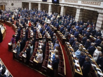 Στις 12 το μεσημέρι η εκλογή του προέδρου της νέας Βουλής – Τον Κ. Τασούλα προτείνει η ΝΔ