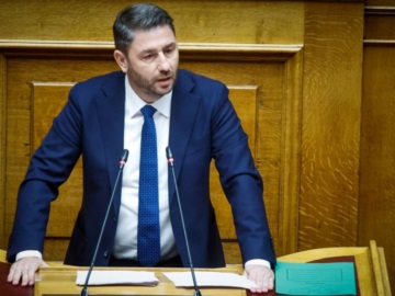 Ανδρουλάκης: Ο κ. Μητσοτάκης παρουσίασε εξωραϊσμένη εικόνα – Live η πρώτη ομιλία του στη Βουλή