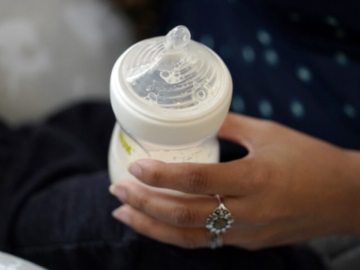 ΗΠΑ: 17χρονη μητέρα έδωσε στο 9 μηνών βρέφος της γάλα με φαιντανύλη γιατί ήθελε να ξεκουραστεί