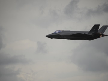 AThens Flying week: Αμερικανικά F-35 πάνω από την Ακρόπολη