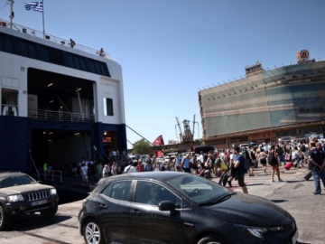 Αυξήθηκε κατά 8,59% η επιβατική κίνηση σε Πειραιά, Ραφήνα και Λαύριο το φετινό καλοκαίρι