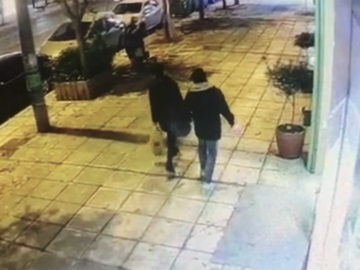 Βίντεο ντοκουμέντο: Η 41χρονη Γεωργία περπατά χέρι-χέρι με τον σύντροφό της λίγο πριν τη δολοφονήσει