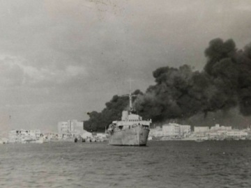 Σαν σήμερα πριν 80 χρόνια ο βομβαρδισμός του Πειραιά από τους Συμμάχους 
