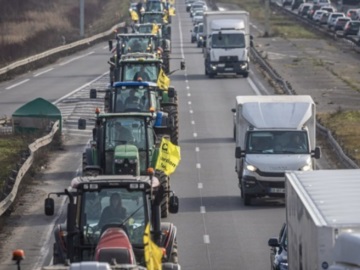 Σε κατάσταση πολιορκίας οι κάτοικοι του Παρισιού λόγω των αγροτικών κινητοποιήσεων