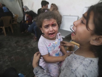 Γάζα: Τα παιδιά μένουν νηστικά επί μέρες ή επιβιώνουν με ζωοτροφές