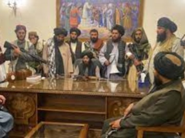 Δύο άνδρες που είχαν καταδικαστεί στο Αφγανιστάν για φόνο εκτελέστηκαν δημοσίως