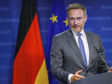 Γερμανία: Ο Λίντνερ θέλει να παγώσει τις κοινωνικές δαπάνες για τρία χρόνια, υπέρ της άμυνας