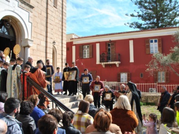 Η περιφορά των εικόνων στον Ιερό Ναό του Αγίου Νικολάου για τον εορτασμό της Κυριακής της Ορθοδοξίας