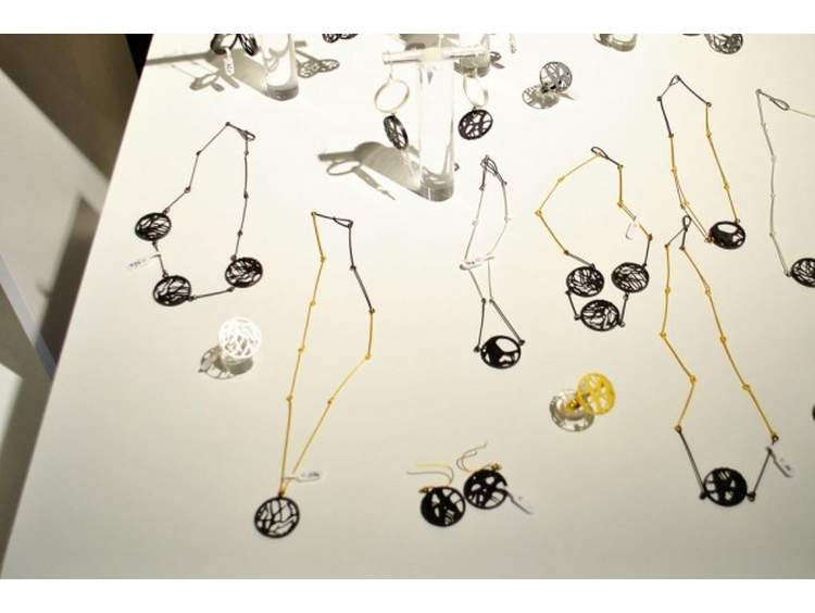 Πρωτότυπα κοσμήματα από τη Δέσποινα Χιώτη