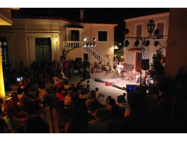 Poros Arts Festival: Οι πολιτιστικές εκδηλώσεις που αλλάξαν τον Πόρο (φωτογραφίες)